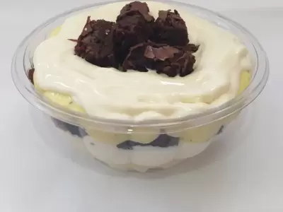 Sobremesa,Mousse de Maracujá, Brownie, Ninho